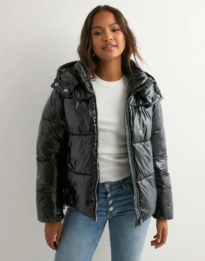 Chaqueta acolchada Noemi con capucha